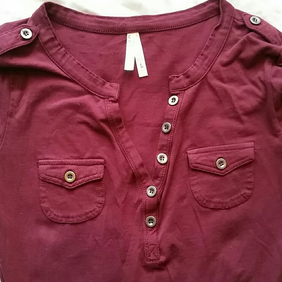 Top - Picture 2 of 2